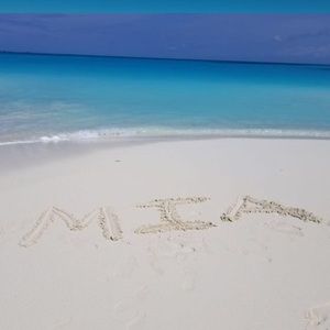 Meet your Posher, Mia